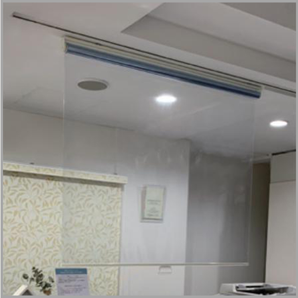 透明ロールスクリーンのサムネイル画像