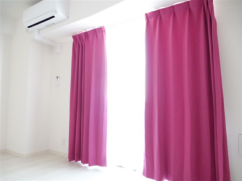 既製 カーテン レースセット　「ビビットP」　遮光　幅100cmｘ丈205cm(4枚入り)のイメージ画像01