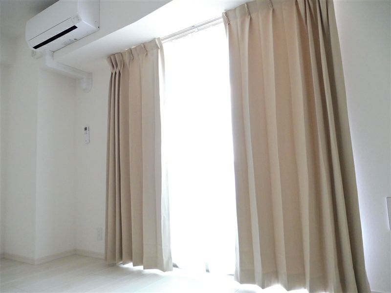 既製 カーテン レースセット　「ビビットBE」　遮光　幅100cmｘ丈132cm(4枚入り)のイメージ画像01