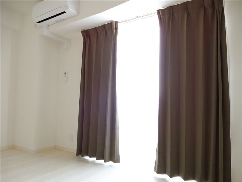 既製 カーテン レースセット　「ビビットBR」　遮光　幅100cmｘ丈180cm(4枚入り)のイメージ画像01