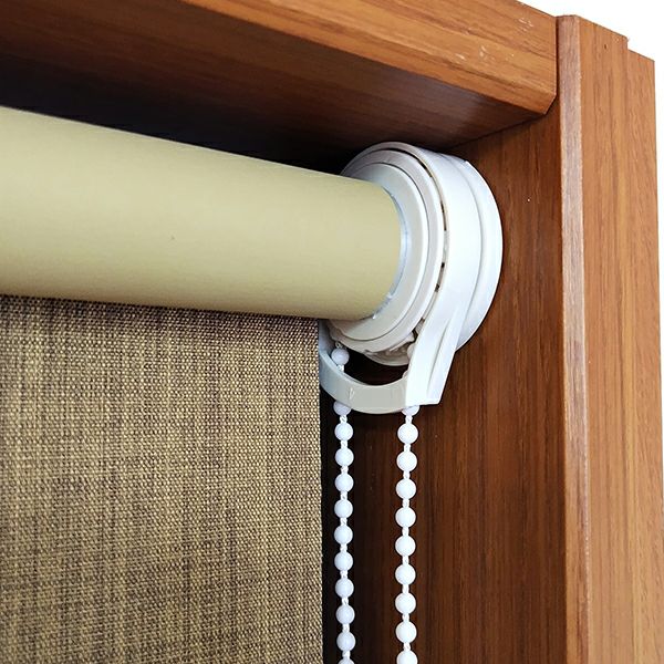 つっぱり遮光・遮熱ロールスクリーンの操作側