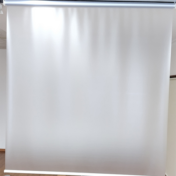 梨地ビニールロールスクリーンのサムネイル画像